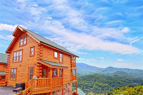 Experience the Magic of Winter at Mountain Magic Cabin in Sevierville, TN